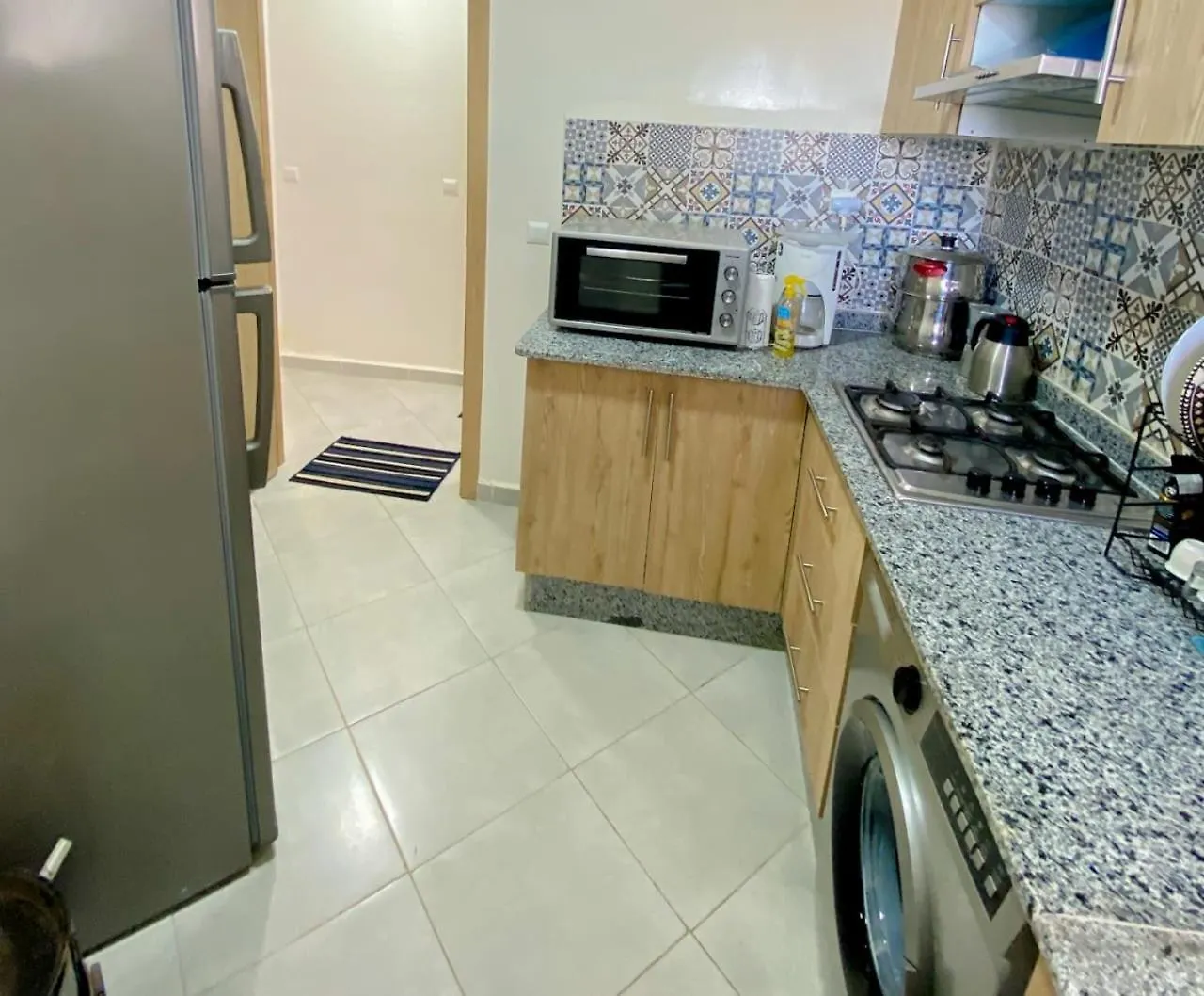 Апартаменты Appartement Vue Panoramique Sur Mer Avec Climatisation! A 5 Minutes A Pied De La Plage ! A Environ 6 Minutes En Voiture Du Centre D'Agadir Et A 10 Minutes En Voiture De Taghazout !